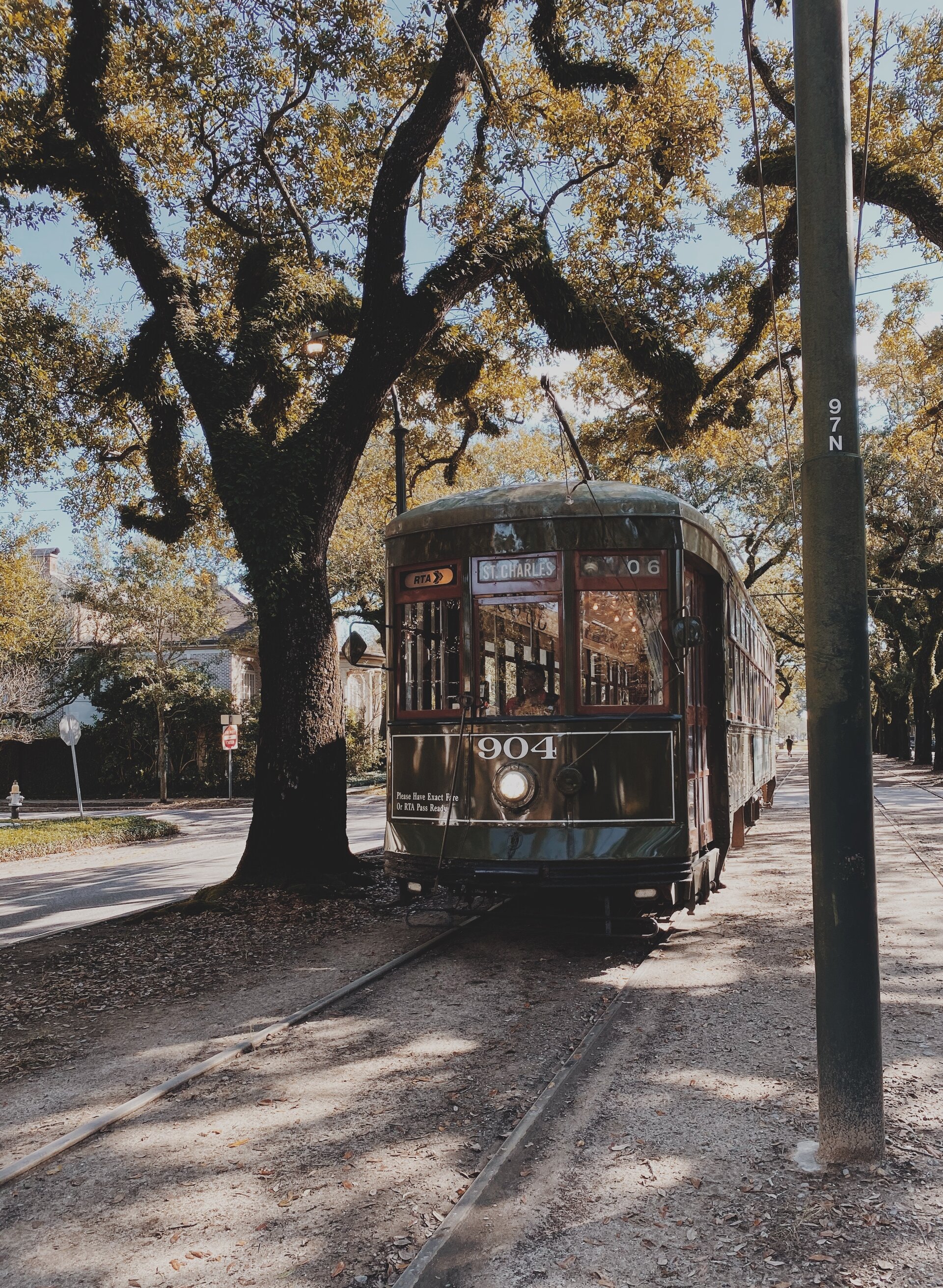 trolley in new orleans